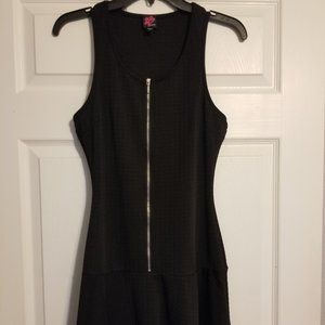 2B Bebe casual/flirty black dress